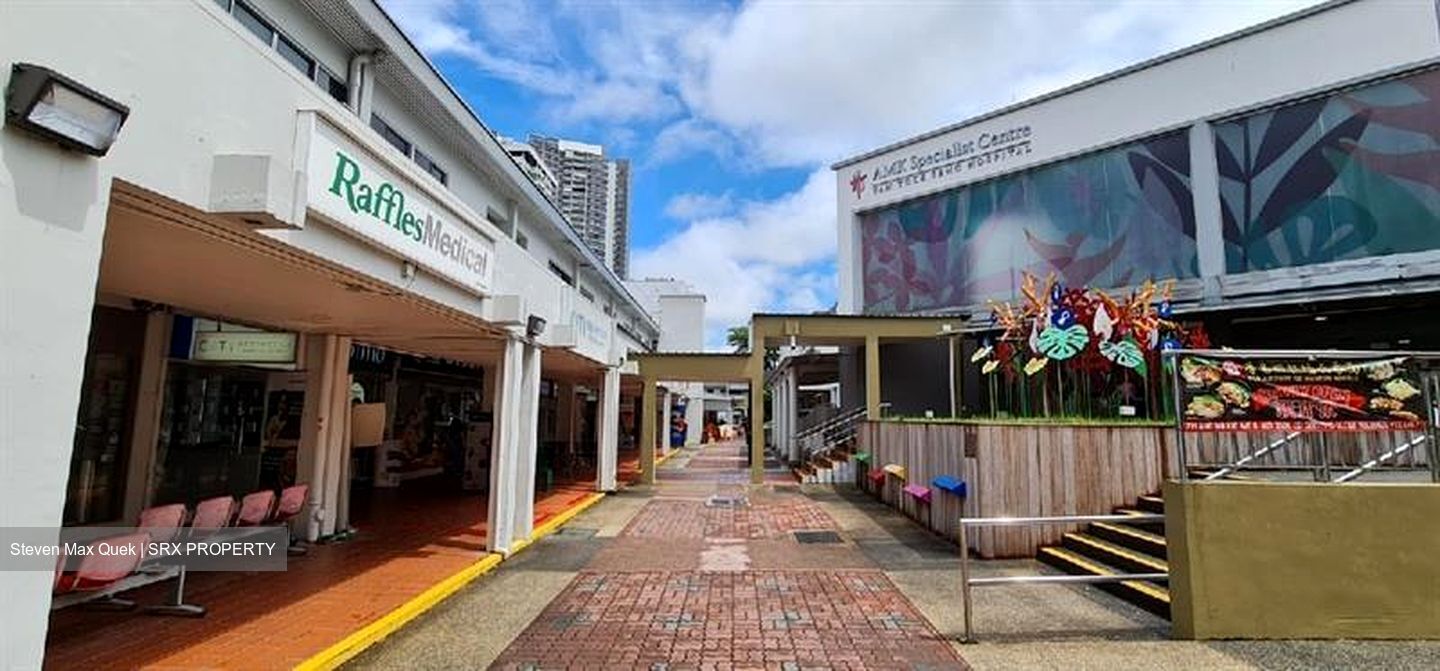 722 ANG MO KIO AVENUE 8 (D20), Shop House #487950391